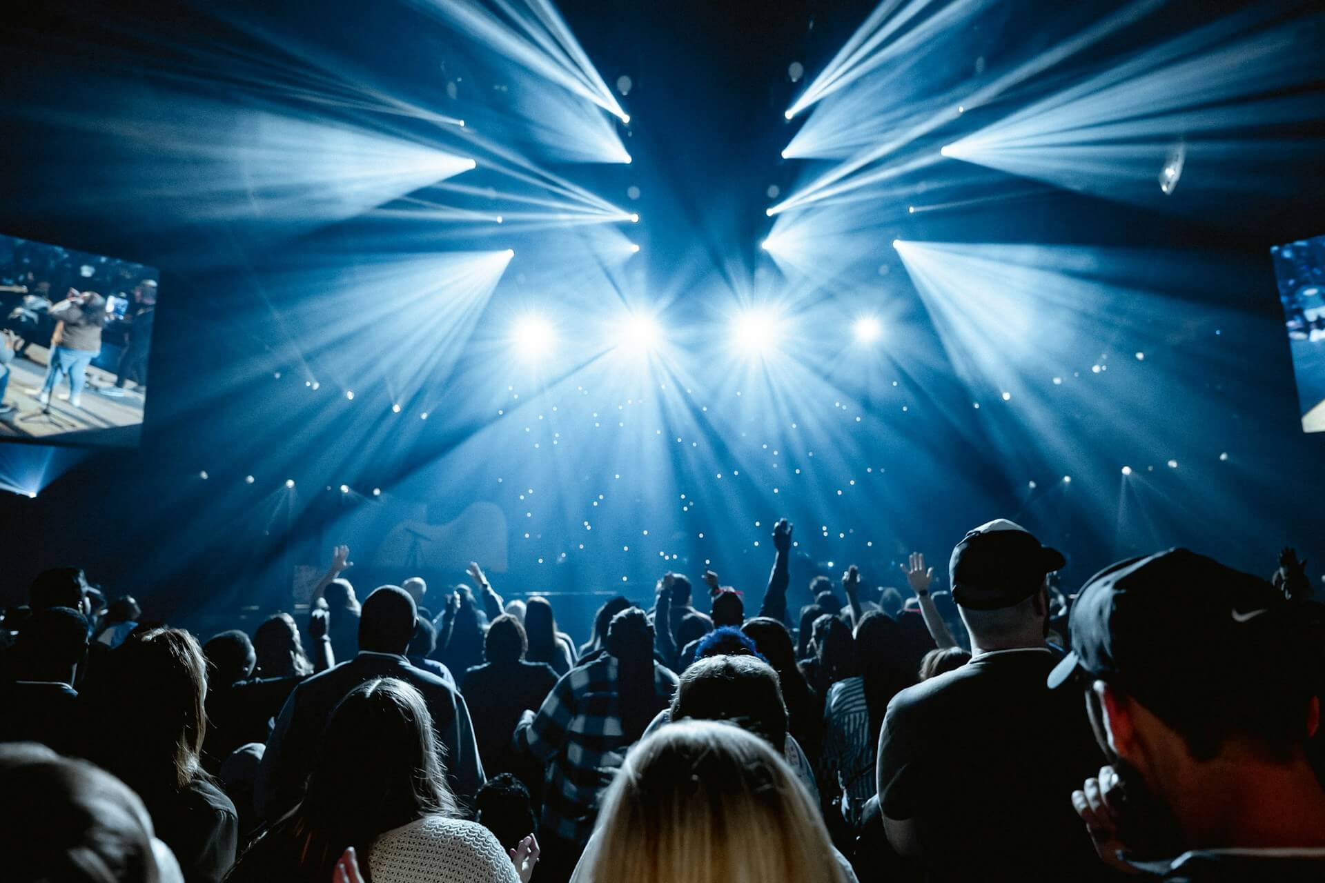 event lighting service and solution by Huview Productions